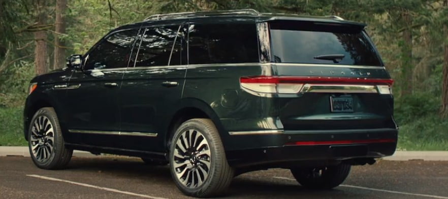 2022 Lincoln Navigator - side profile