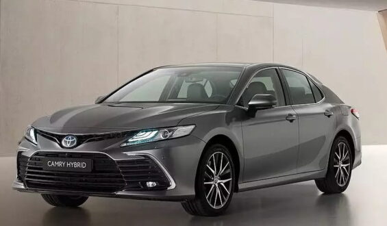 2022 Toyota Camry Hybrid specs, features, and price