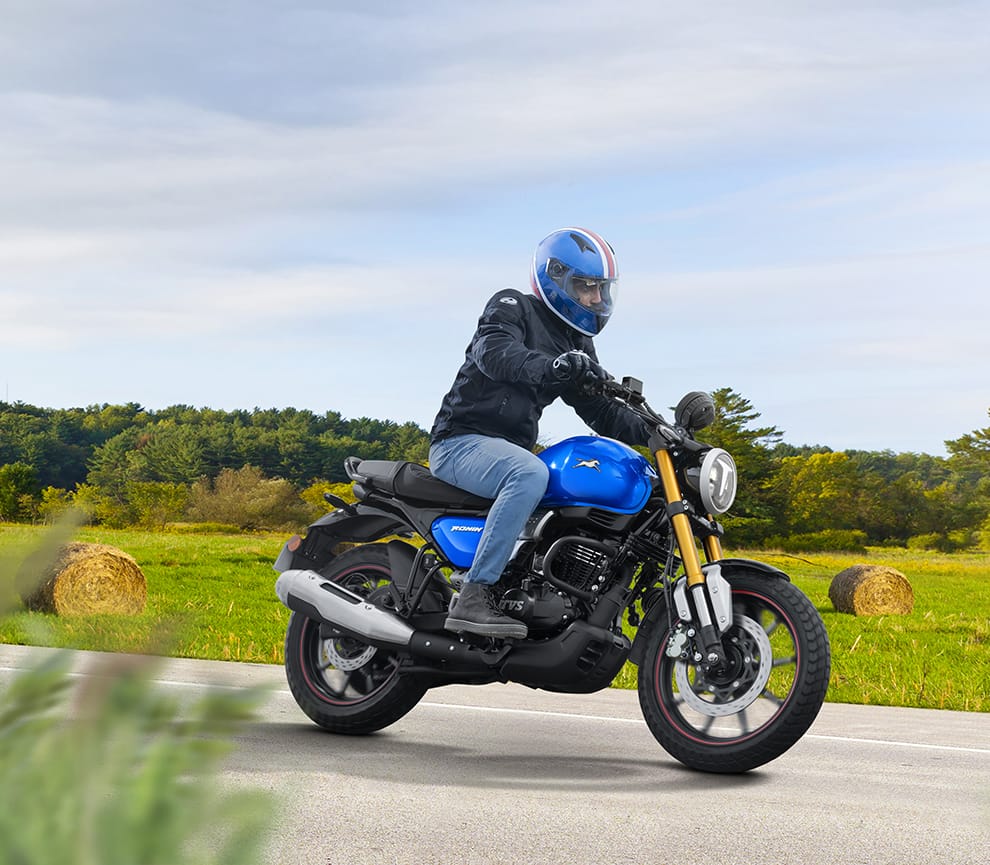 TVS Ronin in delta Blue