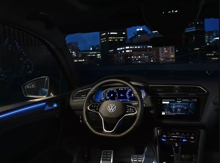 2021 Volkswagen Tiguan dashboard