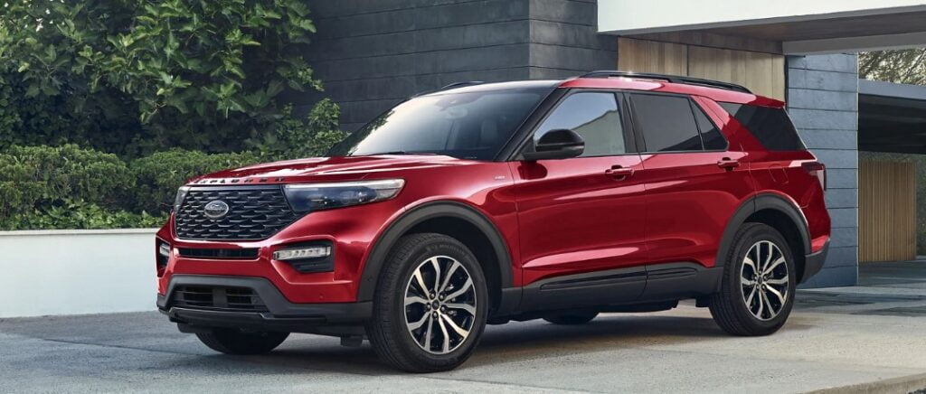 2022 Ford Explorer in Rapid Red color