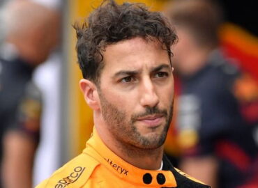The Aussie F1 star Daniel Ricciardo wants to switch to Mercedes,