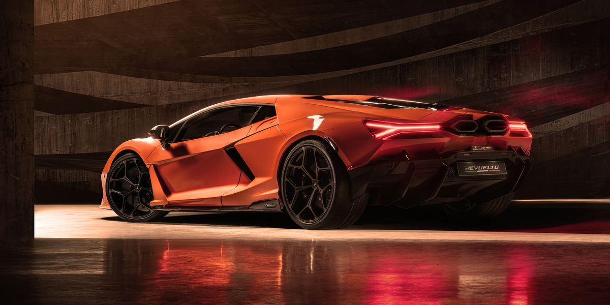 Lamborghini Revuelto reinvents supercar with 1001hp hybrid V-12