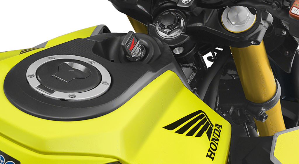Key on Tank CB 125 Hornet